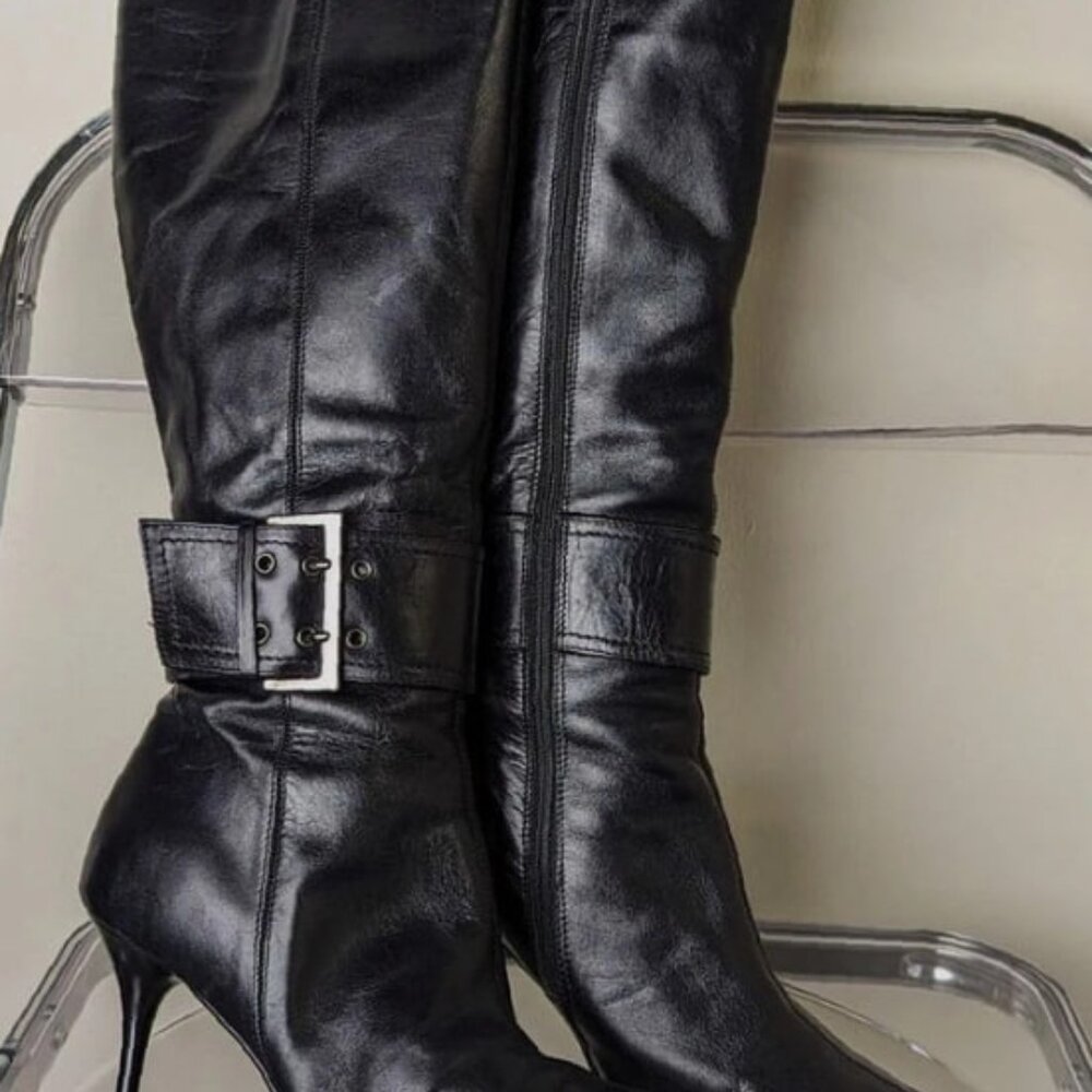 black pointed boots fashionable with stiletto heel and square buckle strap